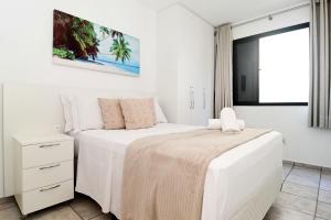 Apto a 350 metros da praia em Jurerê PD1457