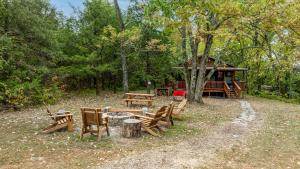 Dogwood Cabin - Spring River