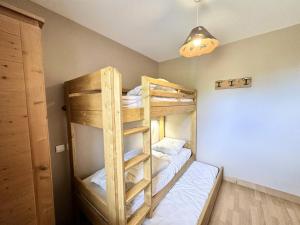 Appartements Residence Le Hameau Des Rennes - T2 PIED DES PISTES, ACCES PISCINE, IDEAL MAE-0771 : photos des chambres