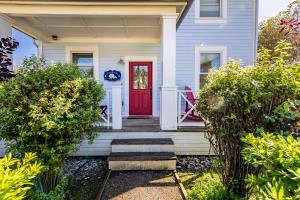 Happy As A Clam by Seabrook Hospitality