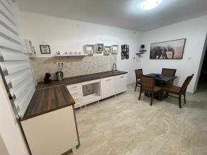 Home Alone Apartment