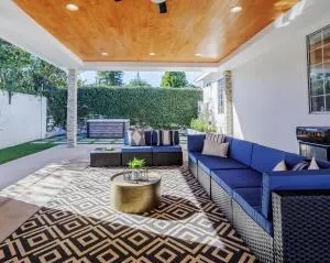 New 5 bed w/hot tub close to Universal sleeps 12 - Hewitt