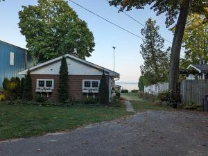 Bay House in Northport