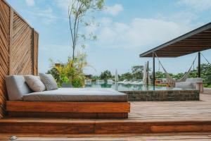 Divine 3BR PH Private Jacuzzi, Pools, SPA, Yoga