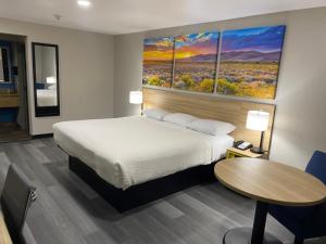 Days Inn by Wyndham El Paso West