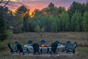 Near Golf Courses Family Home in Bellaire - Alden