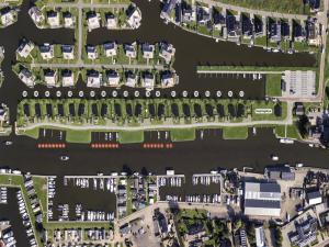 Docklodge in Friesland with Private Mooring