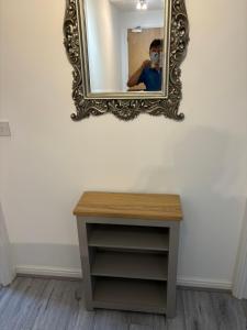 2 bed room , ensuite Flat close to Heathrow, Windsor , Langley