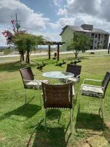 Flat na região de Gravatá - Villa Monte Castelo - 贝泽罗斯