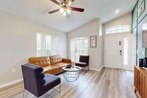 Pet-Friendly Home wPool near Disney&ChampionsGate