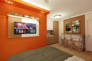 Near Manila Airport, COZY Hotel Style Studio Condo 5G