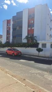 Apartamento amplo, perto de tudo