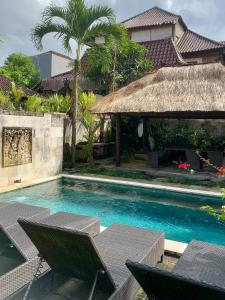 3 Bed Rooms Corner Ubud Private villa