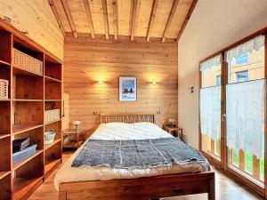 Chalet 4* chaleureux près des pistes avec parking et wifi pour 14 pers - FR-1-267-299