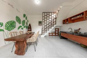 Family Paradise Villa, Shared Pool, Jungle & Rice Field Views