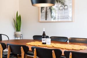 Palm House Vincentia Walk 2 Beach Linen & WiFi