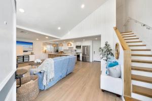 Walk To The Waves Newport Beach House