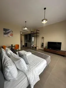 Mossaz - Emire City, Petaling Jaya by Homebrickz - Kampong Pelimbaian