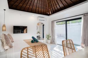 1-Bed Pool Villa | Canggu | Couples & Nomads