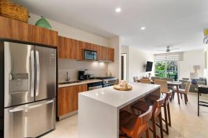 Akumal Bay With Access To The Beach 7 Rooftop Pools