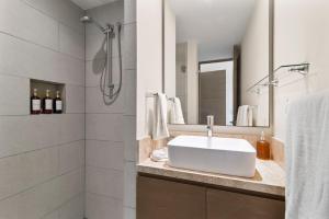 Akumal Bay With Access To The Beach 7 Rooftop Pools