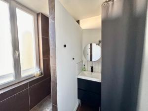 Appartements Confort - 4 pers - WIFI - plage a 400 m : photos des chambres