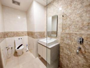 Homey Stay Studio at Mataram City Apartment By Travelio