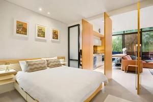 Southside urban oasis