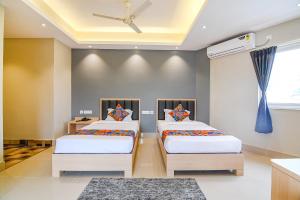 FabHotel JP - Nr Sataragachhi Railway Station
