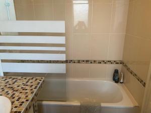 Appartements Appartement porte de paris : photos des chambres