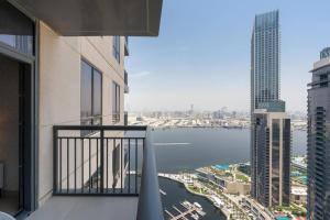 Skyline Huge 1 Bedroom Apartment Creek
