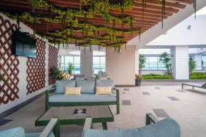 Wyndham Guayaquil, Puerto Santa Ana