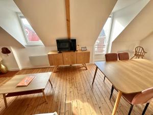 Appartements T2 chaleureux - wifi - plage et commerces a pieds : photos des chambres