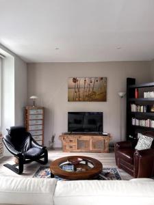 Appartements L-Ossau - Rare et Atypique - Parking Prive : photos des chambres