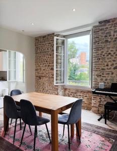 Appartements L-Ossau - Rare et Atypique - Parking Prive : photos des chambres