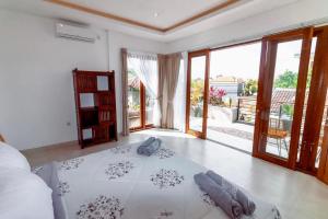 Villa Shantia by Bby Diamond