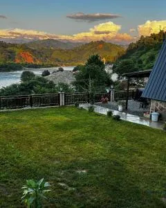 RUBADİDİ BUNGALOV - Dernek