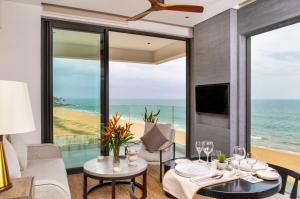 Crystal Sands Hikkaduwa