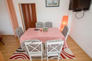 Apartments Mili