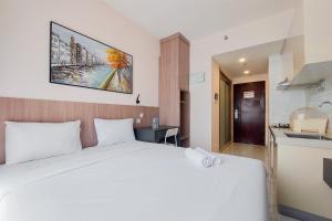 Comfy and Best Choice Studio at Sky House BSD Apartment By Travelio
