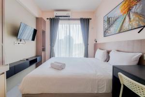Comfy and Best Choice Studio at Sky House BSD Apartment By Travelio