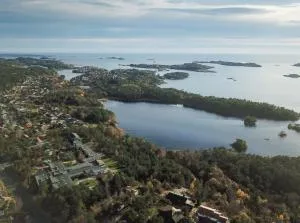 Agder Folkehøgskole - Gjestehus - Nodeland