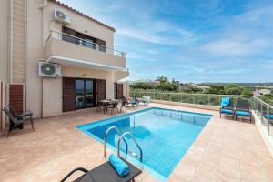 Villa Stratianna by PosarelliVillas