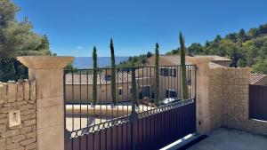 Villas Mas La Rose Sauvage - magnificent Luberon views : photos des chambres