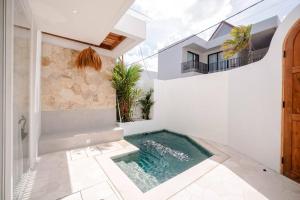 Las Casas Canggu Minimalist Studio with Pool
