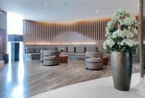 Lascianos SMDC Shore Residences by RedDoorz