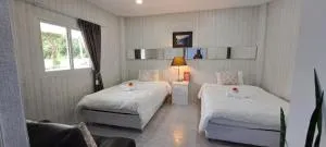 November T Beach House - Ban Nong Chap Tao