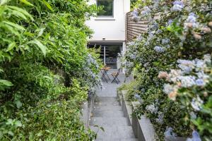 Villa, swimming pool, 5 bedrooms, Versailles