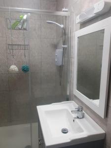 Tranquil countryside farmhouse stay