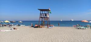 Bright & Comfy Apartments near the beach